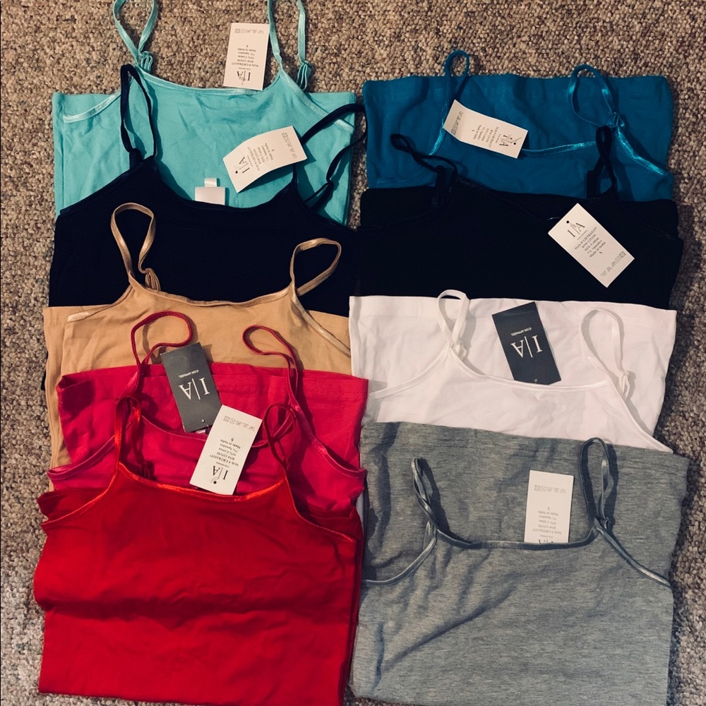 Tank top lot